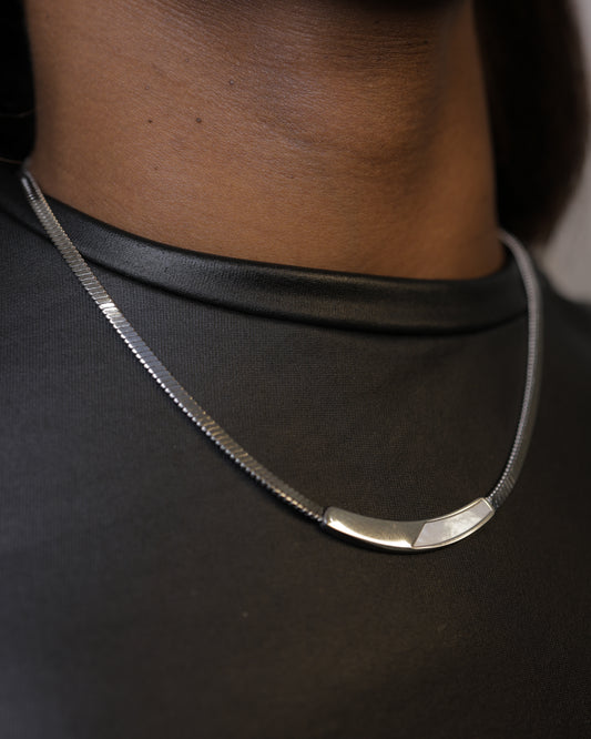 Sleek Necklace