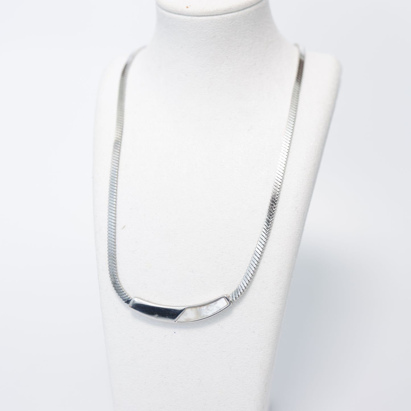 Sleek Necklace