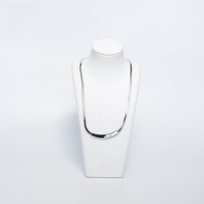 Sleek Necklace